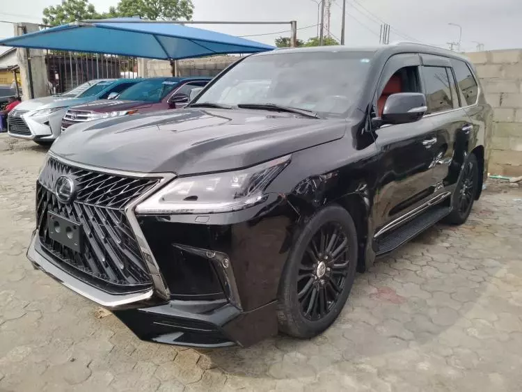 Lexus LX 570