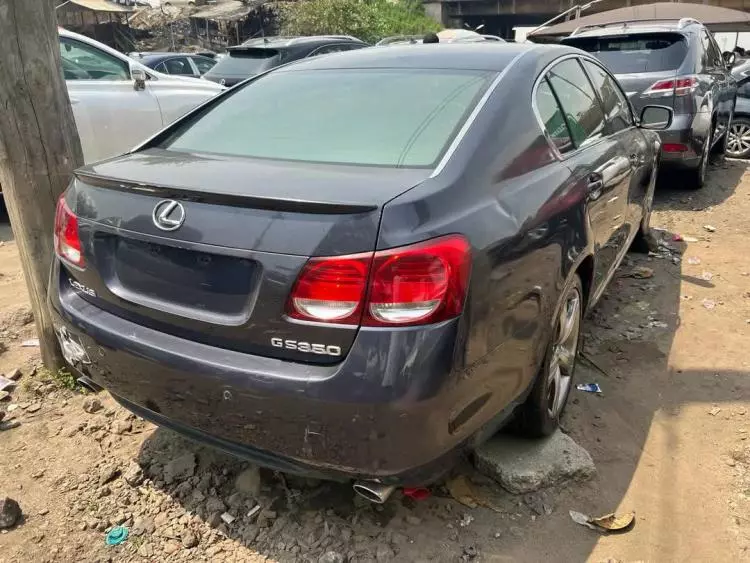Lexus GS 300