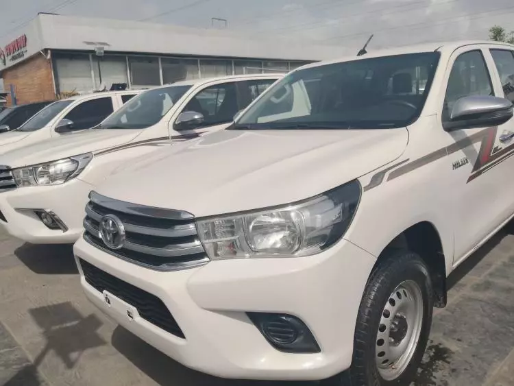 Toyota Hilux