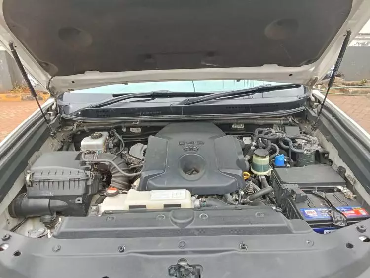 Toyota Land Cruiser Prado VX.L