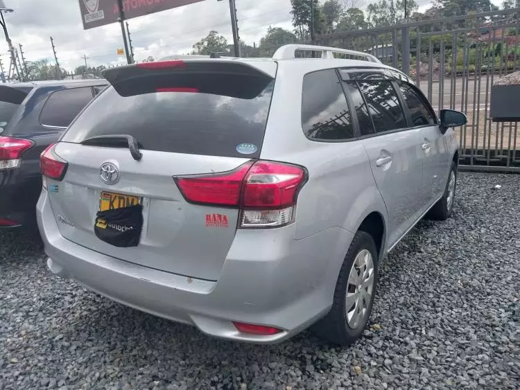 Toyota Fielder