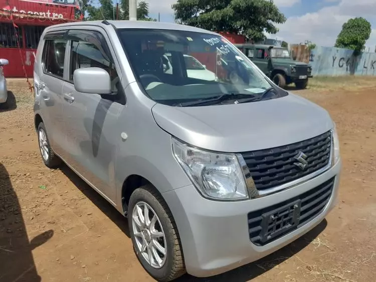 SUZUKI Wagon R