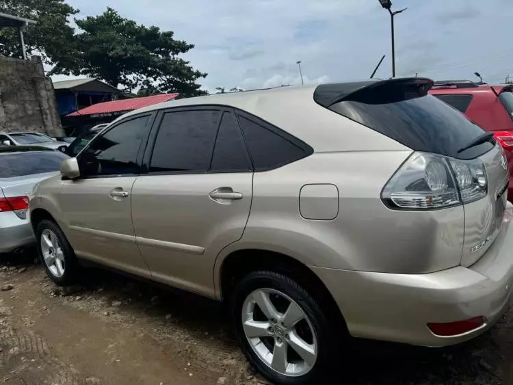 Lexus RX 330