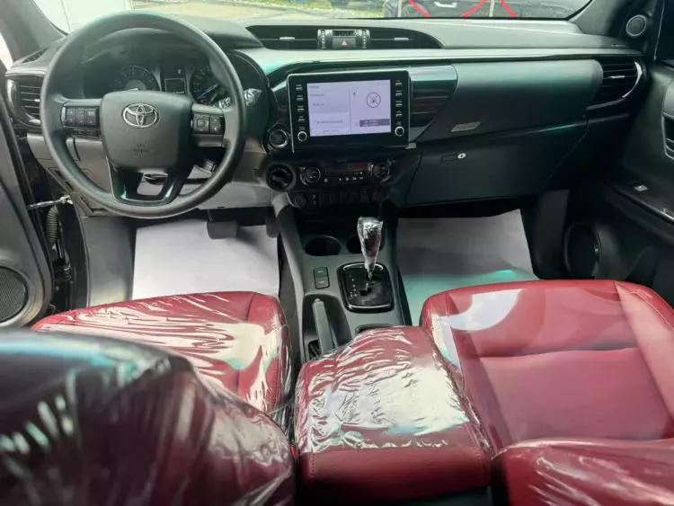 Toyota Hilux