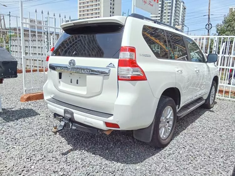 Toyota Landcruiser Prado