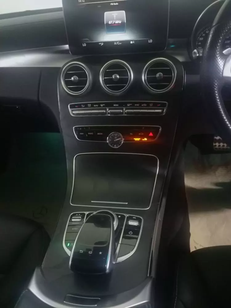 Mercedes-Benz C 200