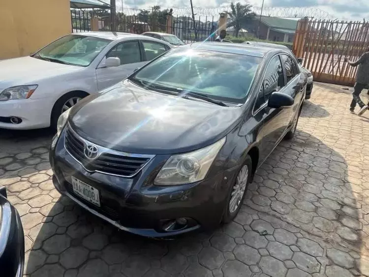 Toyota Avensis