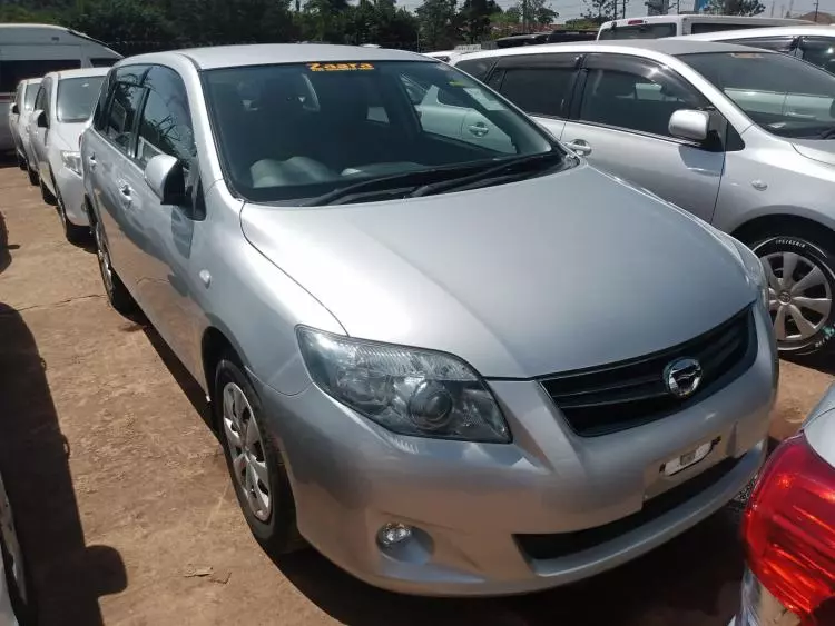 Toyota Fielder 