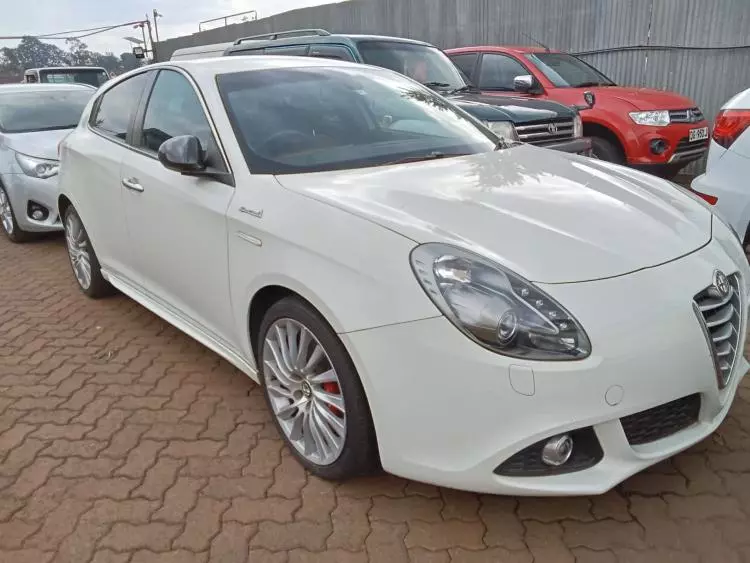 ALFA ROMEO Giulietta