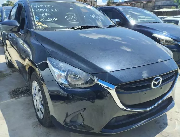 Mazda Demio 