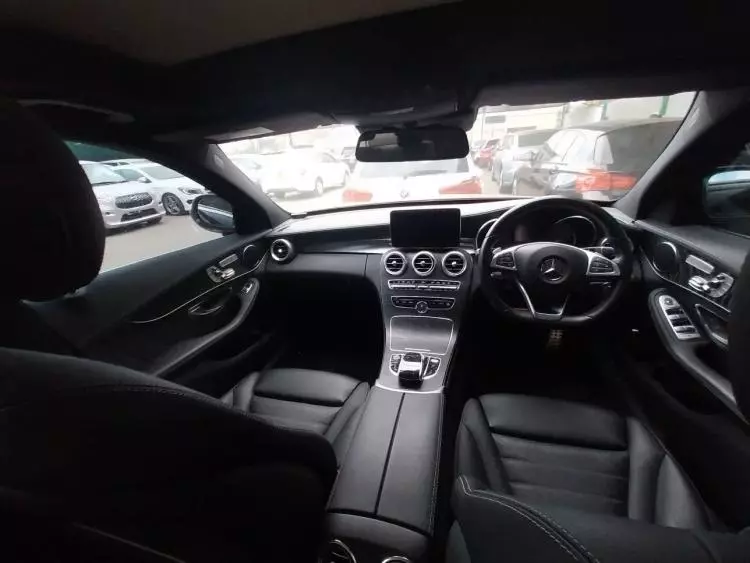 Mercedes-Benz C 200