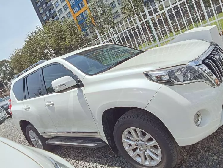Toyota Landcruiser Prado