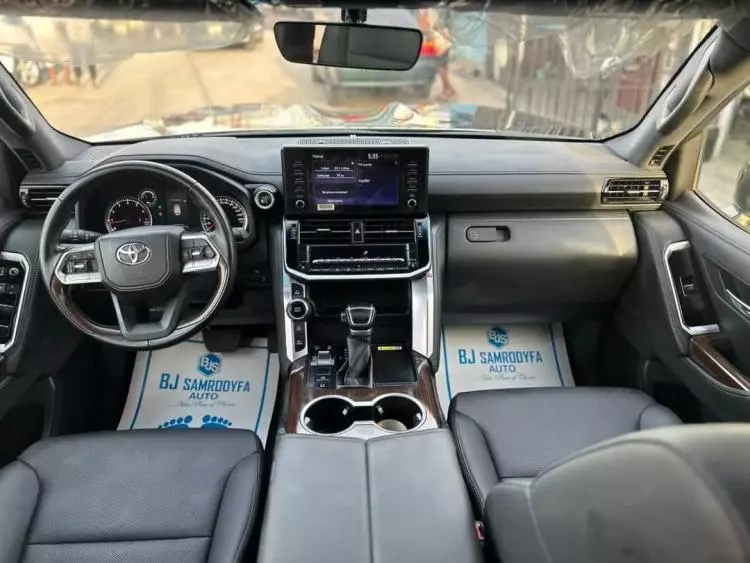 Toyota Land Cruiser GXR