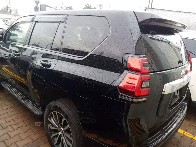 Toyota Landcruiser Prado