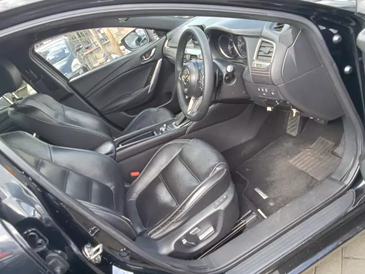 Mazda Atenza 