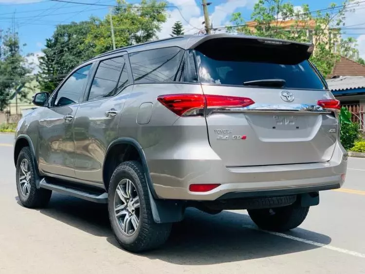 Toyota Fortuner