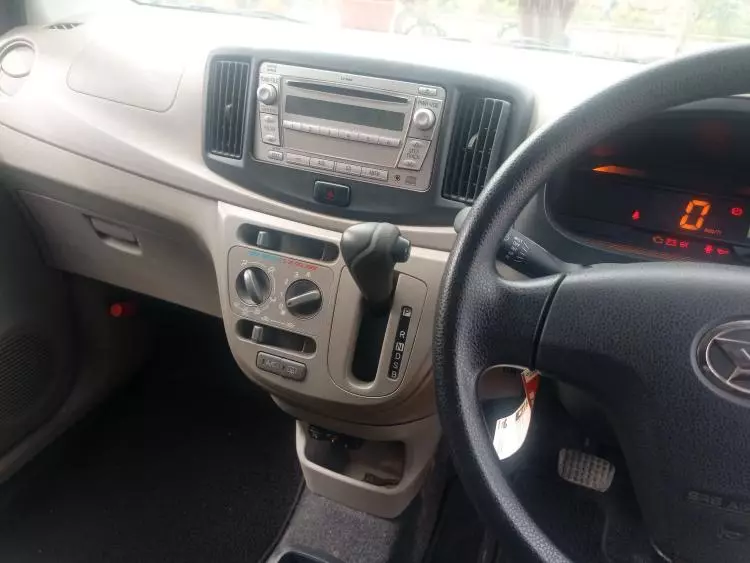 Daihatsu Mira