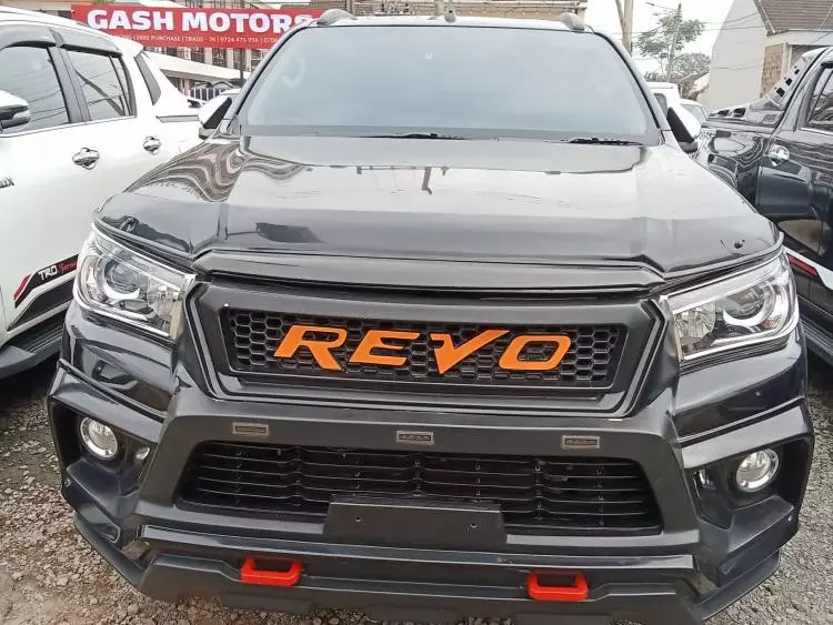 Toyota Hilux Revo
