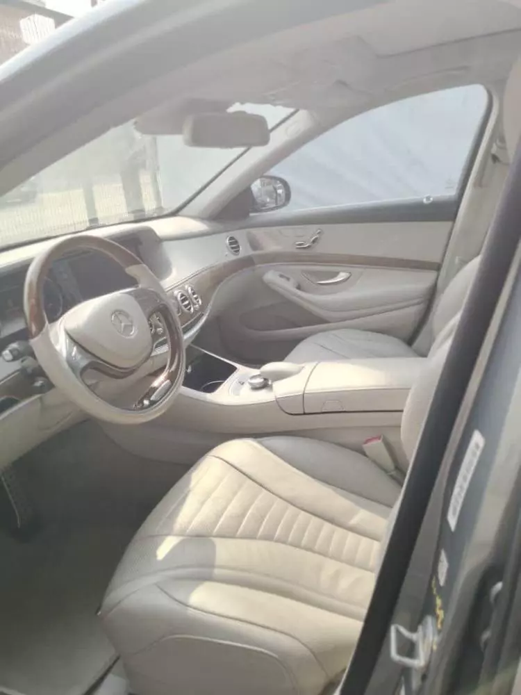 Mercedes-Benz S 550