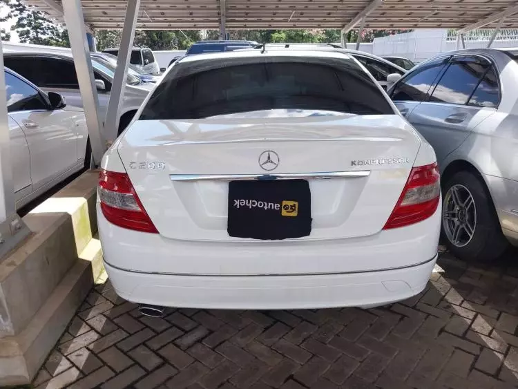 Mercedes-Benz C 200