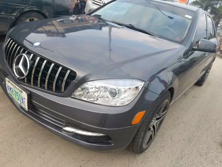Mercedes-Benz C 300