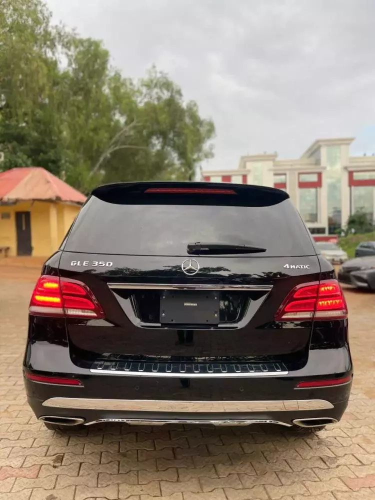 Mercedes-Benz GLE 350