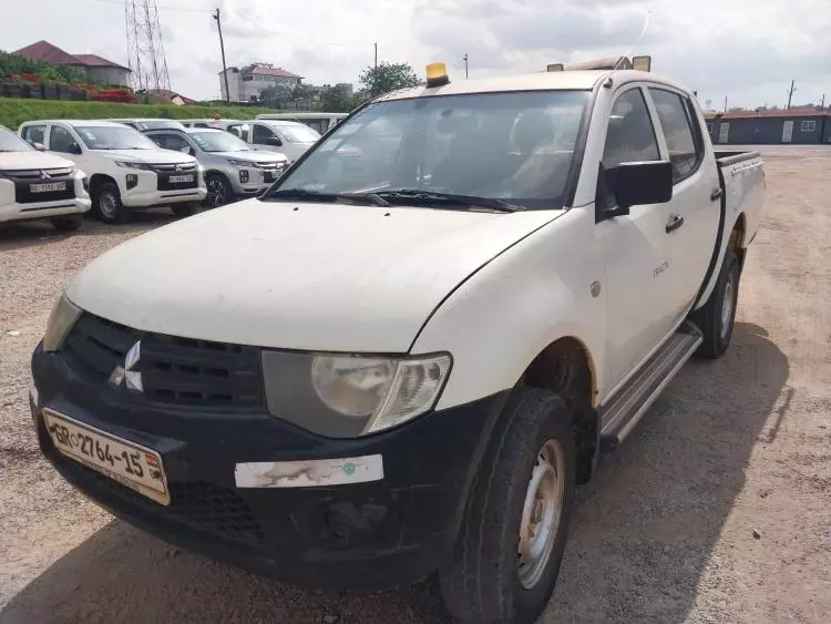 Mitsubishi L200 D/C GL Did