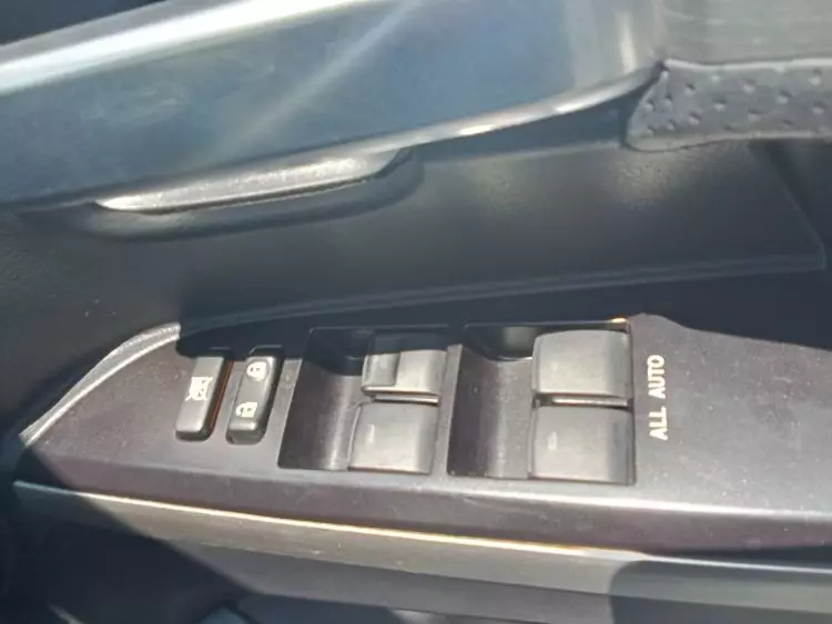 Toyota Landcruiser  V8