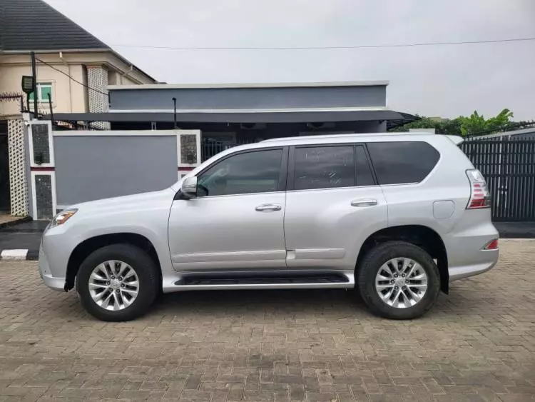 Lexus GX 460