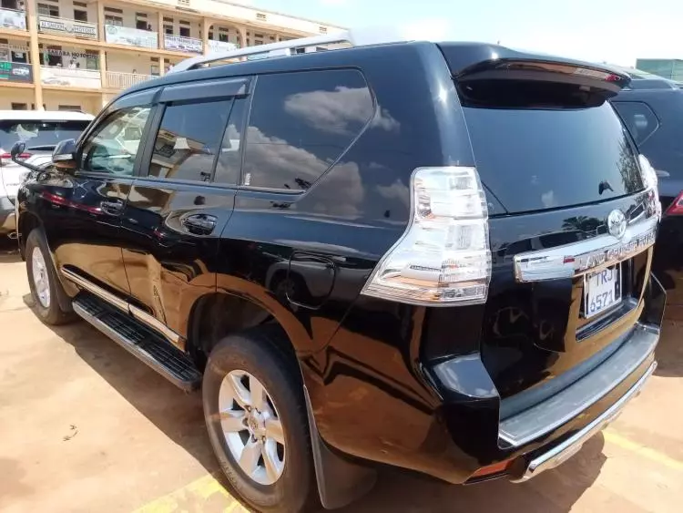 Toyota Landcruiser Prado