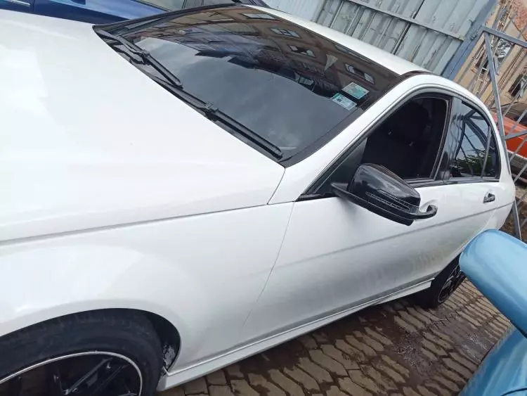 Mercedes-Benz C 180
