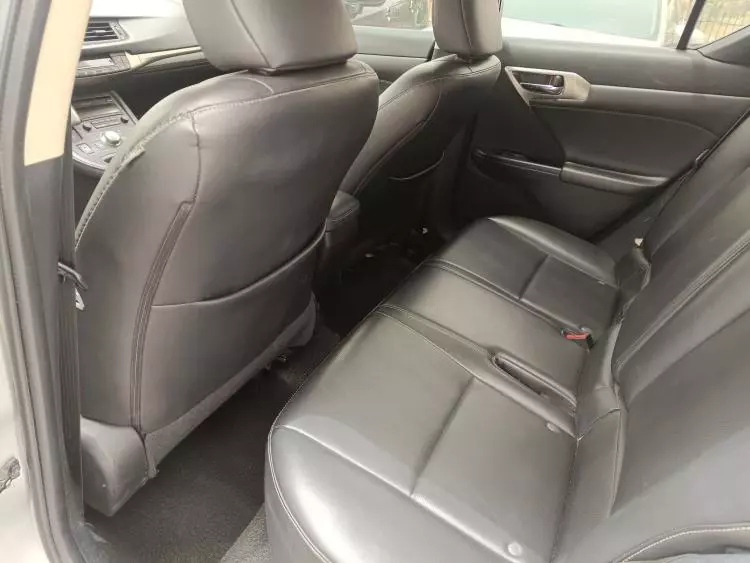 Lexus CT 200h