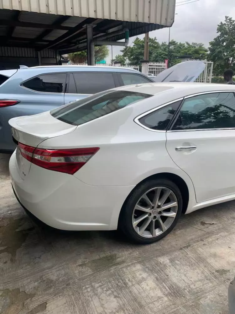 Toyota Avalon
