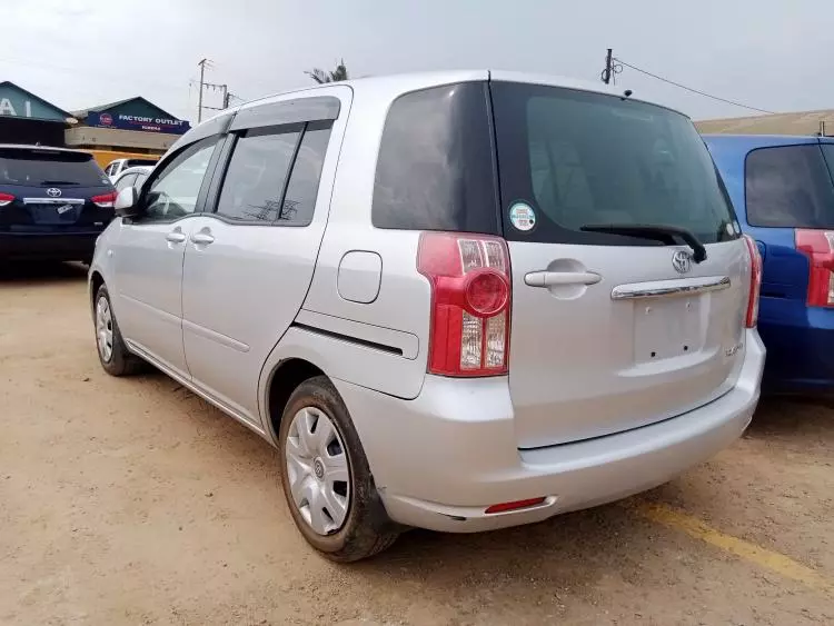Toyota Raum