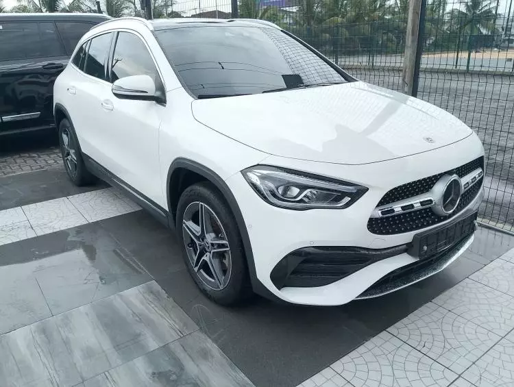 Mercedes-Benz GLA 250