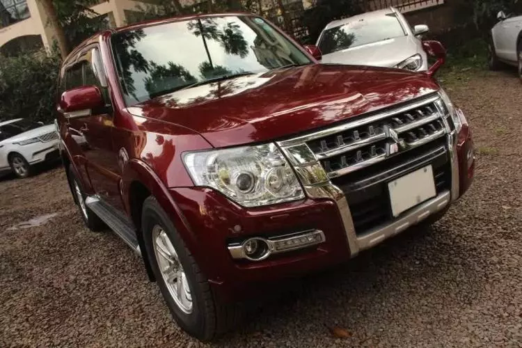 Mitsubishi Pajero Exceed