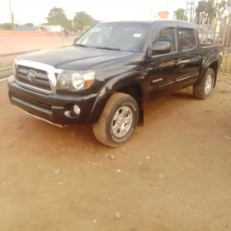 Toyota Tacoma