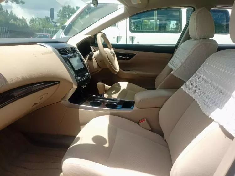 Nissan Teana