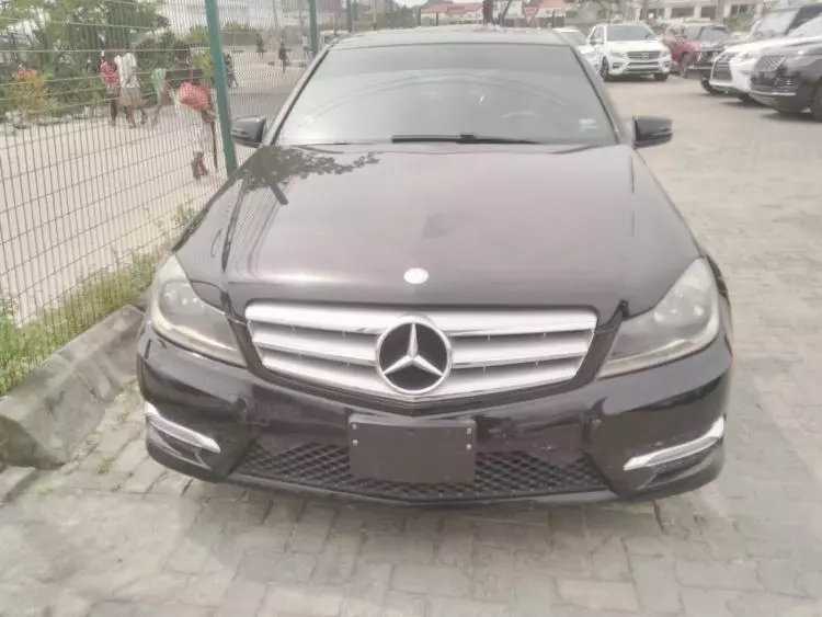 Mercedes-Benz C 300