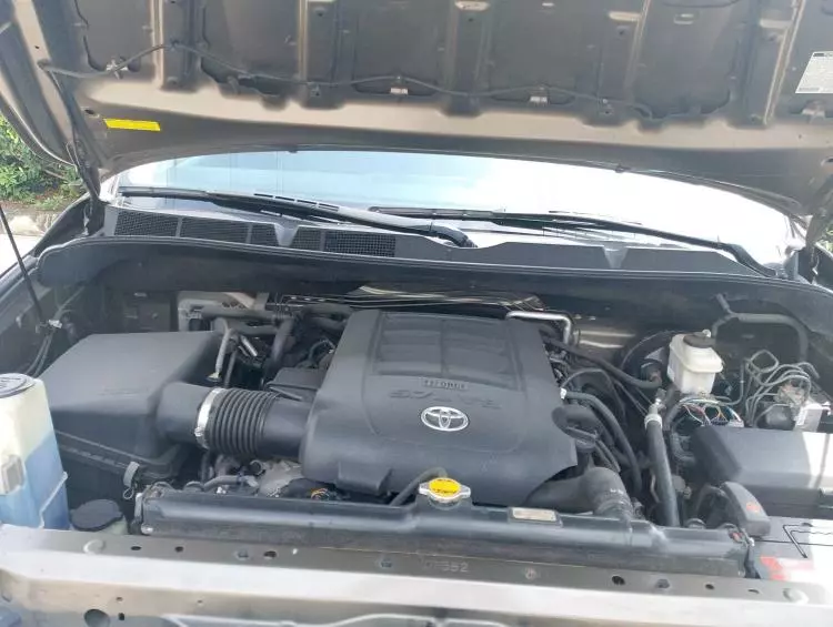 Toyota Sequoia