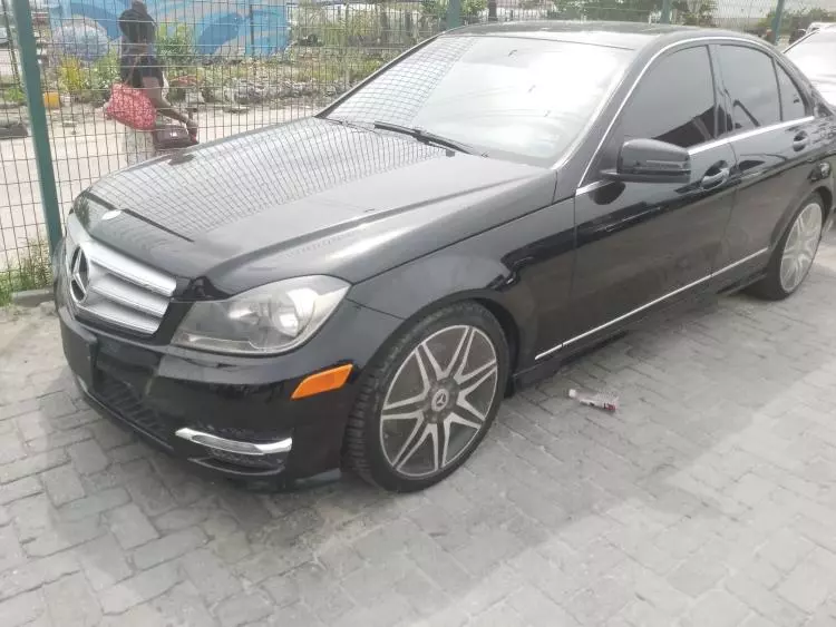 Mercedes-Benz C 300