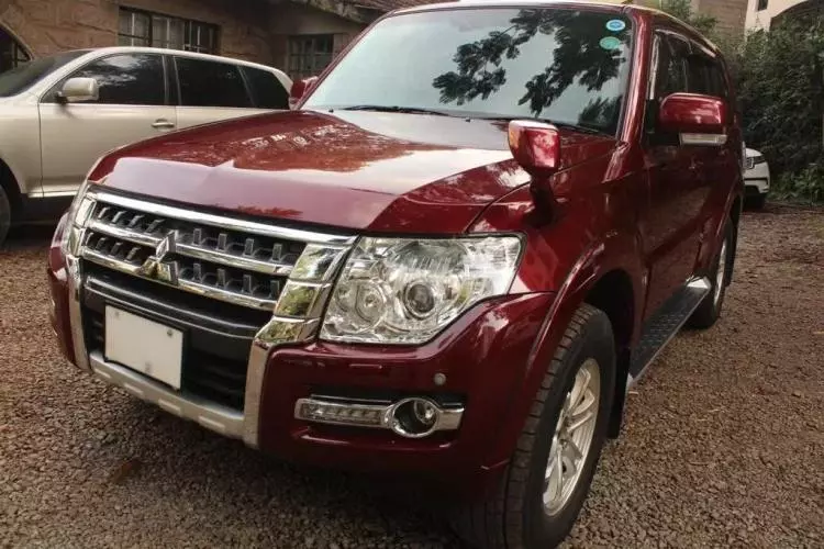 Mitsubishi Pajero Exceed
