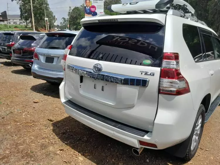 Toyota Landcruiser TX.G
