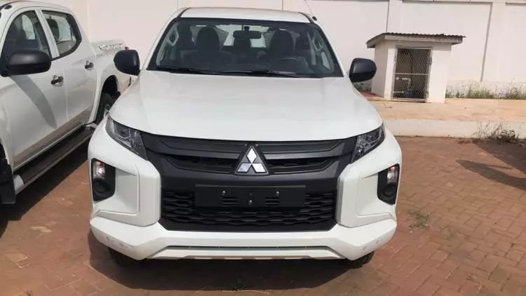 Mitsubishi L200 D/C GL Did