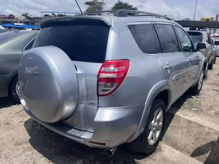 Toyota RAV 4