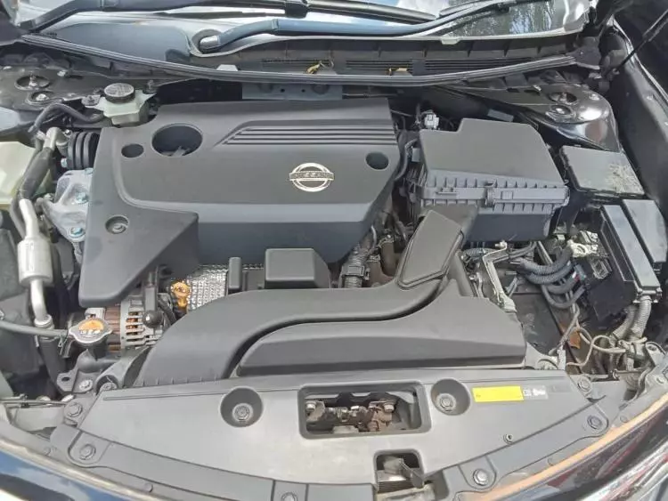 Nissan Teana