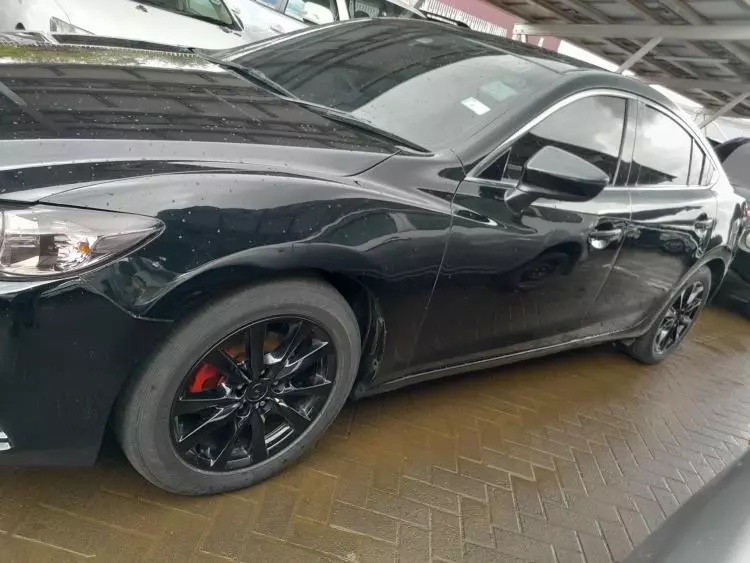 Mazda Atenza