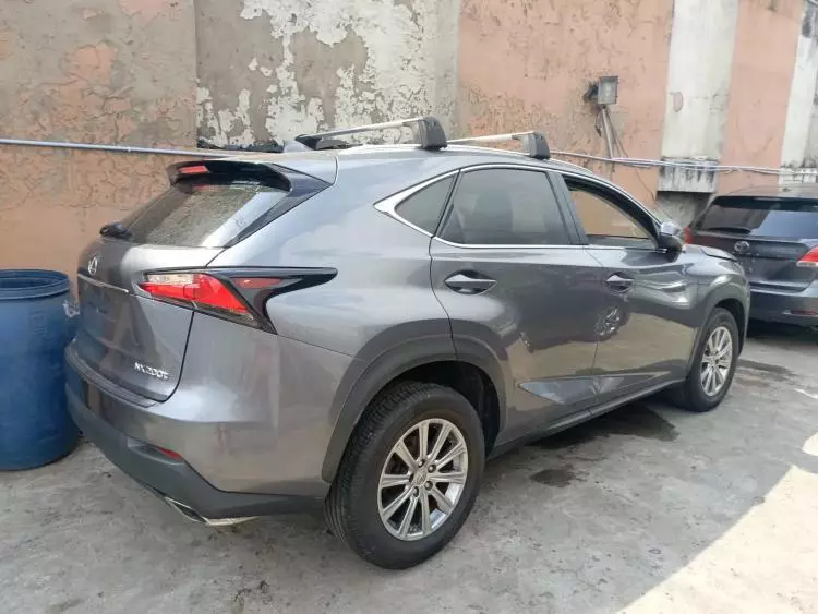 Lexus NX 200