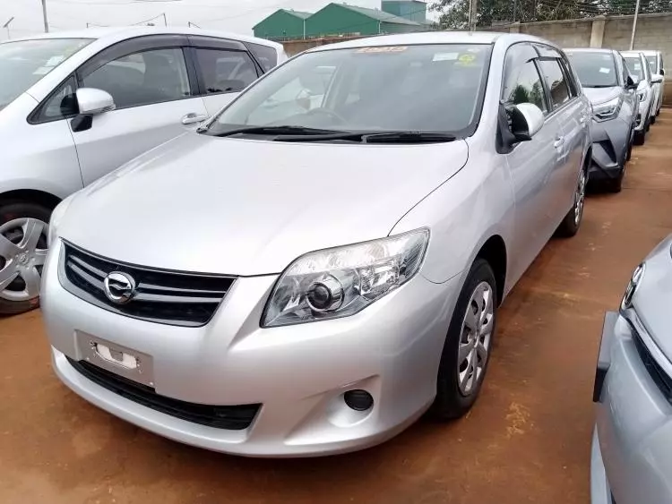 Toyota Fielder 