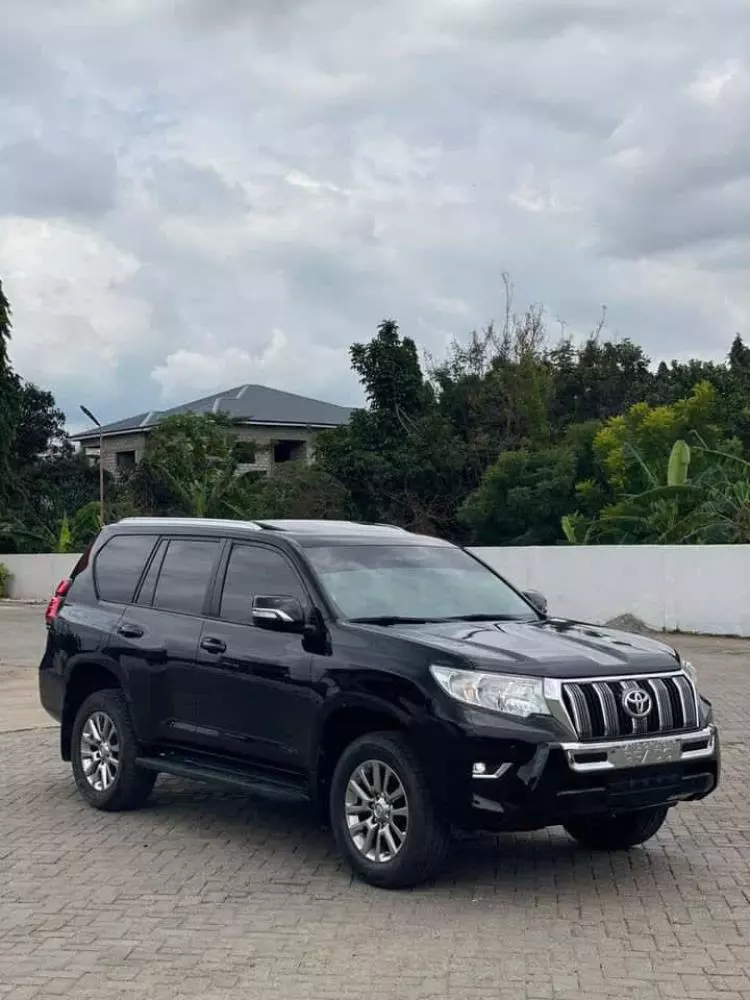 Toyota Land Cruiser Prado VX.L